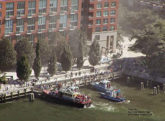 028_Obam_9781524763138_ins_r1.jpg